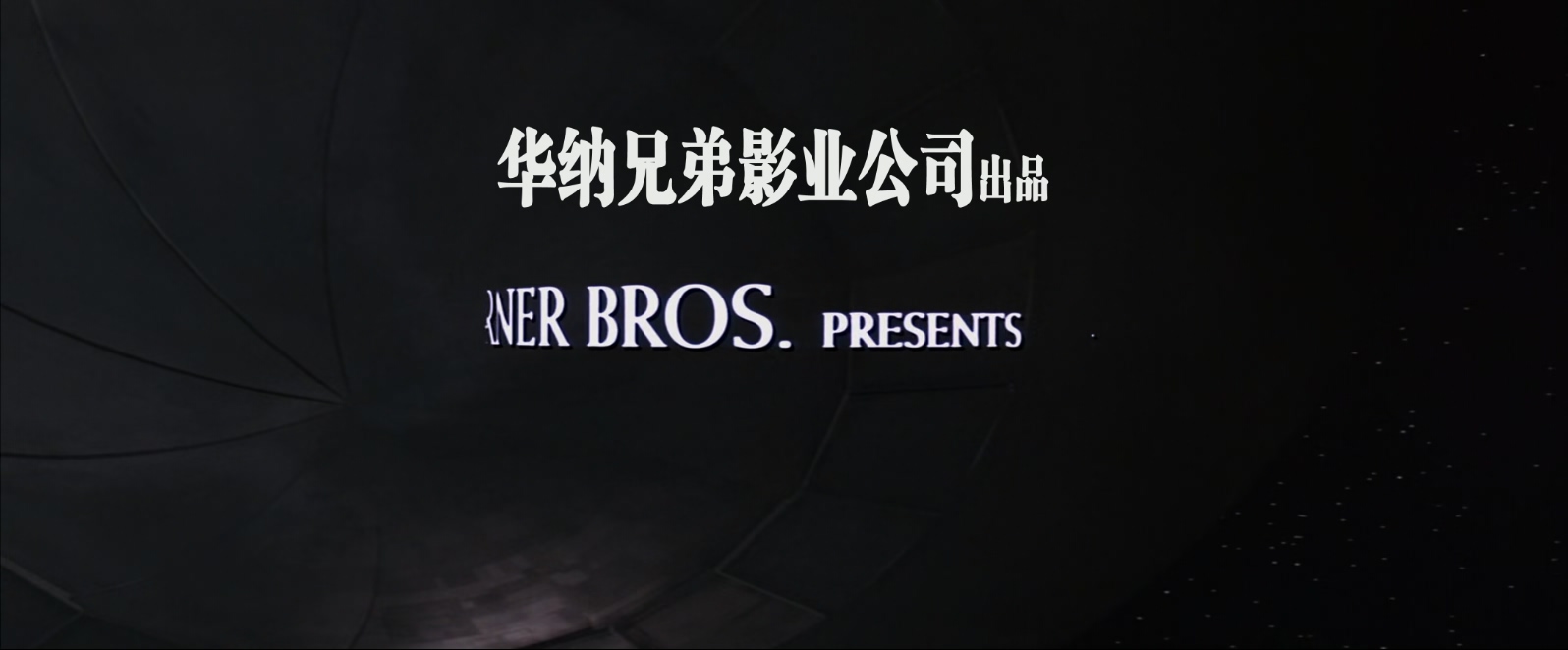 火星人玩转地球.Mars.Attacks.1996.1080p.BluRay.x265.2audio-RARBG特效字幕.mkv_2025.jpg