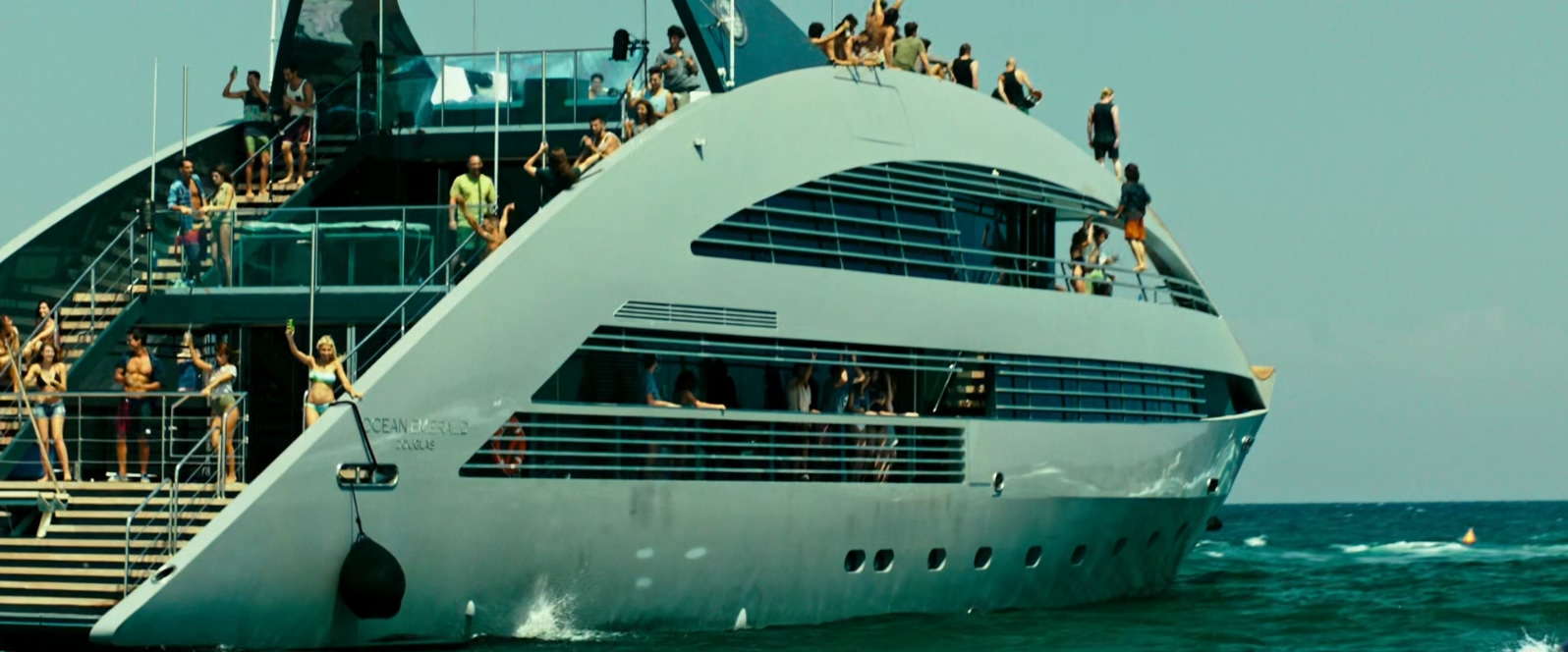 极盗者Point.Break.2015.1080p.10bit.BluRay.5.1.x265.HEVC.2audio特效字幕-MZABI.mkv.jpg