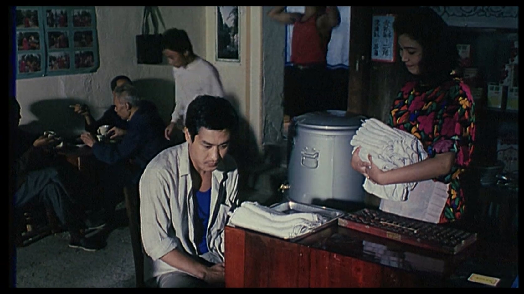 骚动的乡风.mkv_20250510_124433.303.jpg