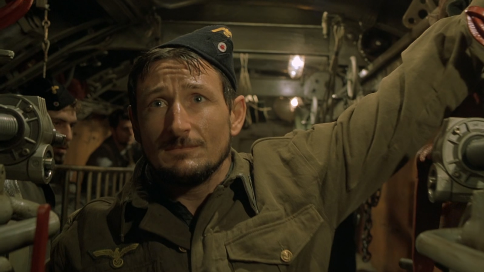 猎杀U-571.U-571.2000.1080p.BluRay.x265.HEVC.10bit.4audio特效字幕.(xxxpav69).mkv_.jpg