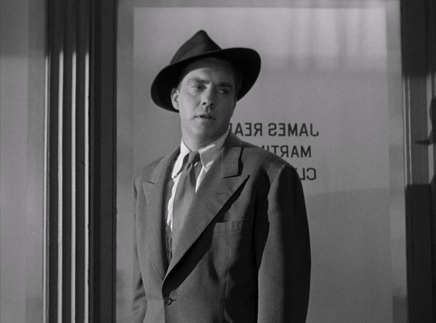 The.Killers.1946.CC.1080p.BluRay.x265.10bit.FLAC.1.0-SONYHD.mkv_20250515_230012.760.jpg
