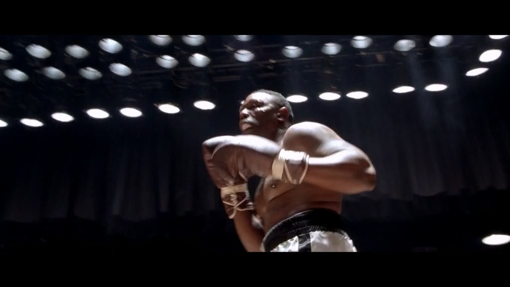 Ali.2001.拳王阿里.双语字幕.HR-HDTV.AC3.1024X576.x264.mkv_20250519_234854.471.jpg