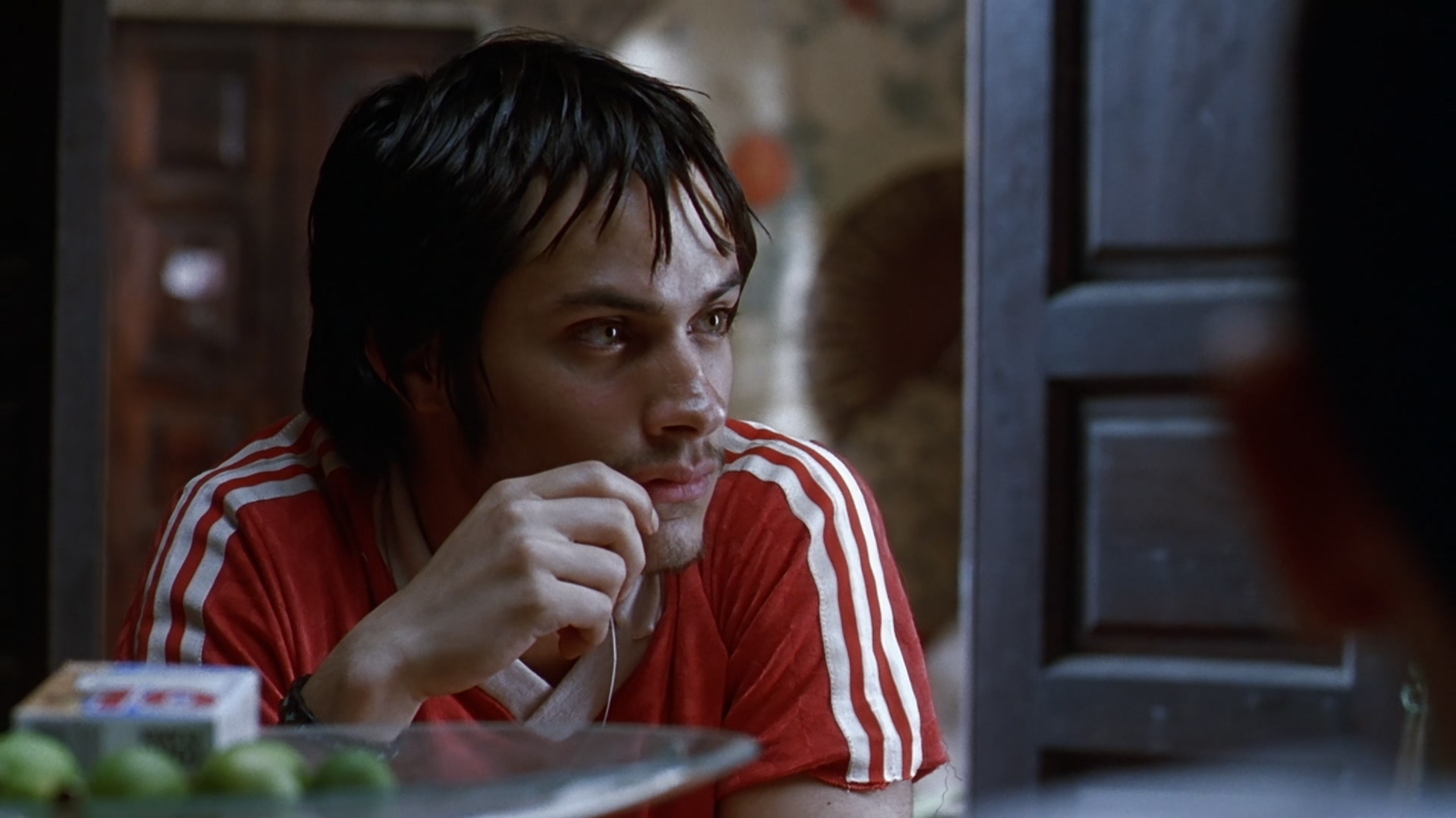 Amores.perros.2000.BluRay.1080p.x265.10bit-MiniHD.mkv_20250524_000349.384.jpg