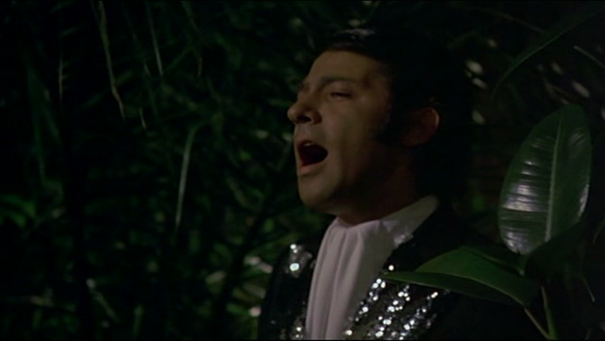 孤岛奇情(1979).上译经典.mpg_20250526_203809.156.jpg