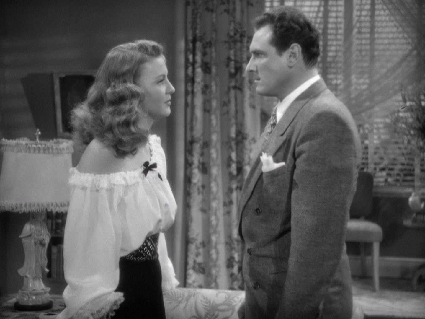 Decoy.1946.Upscale.1080p.DVD.x265.HEVC.AC3-SARTRE-bylh.mkv_20250528_222347.693.jpg