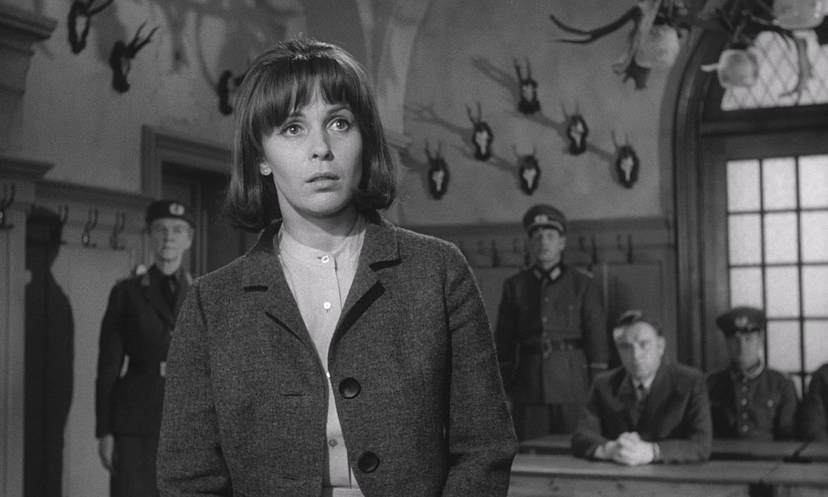 The.Spy.Who.Came.in.from.the.Cold.1965.720p.BluRay.X264-AMIABLE-bylh.mkv_2025061.jpg