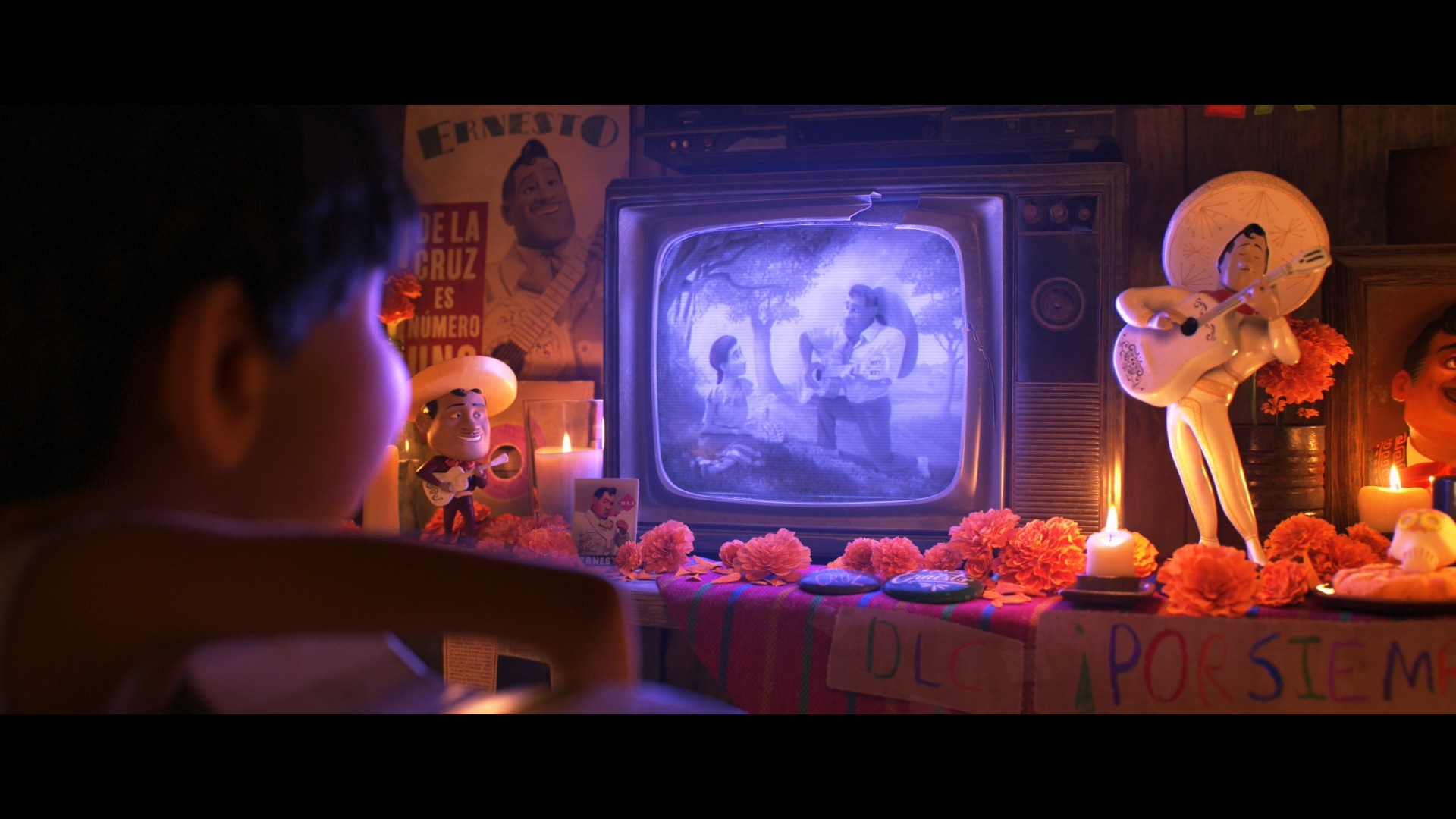 [寻梦环游记].Coco.2017.BluRay.1080p.x264.DTS.4Audios-CMCT.mkv_20250613_084023.060.jpg