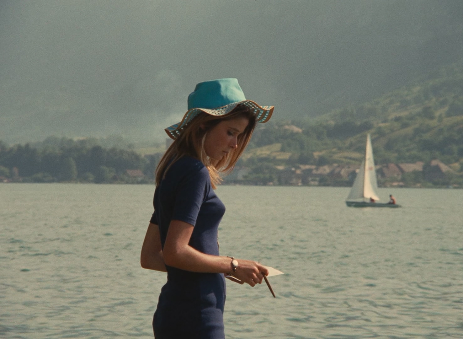 Claires.Knee.1970.CC.1080p.BluRay.x265.10bit.FLAC.1.0-SONYHD.mkv_20250615_221828.646.jpg