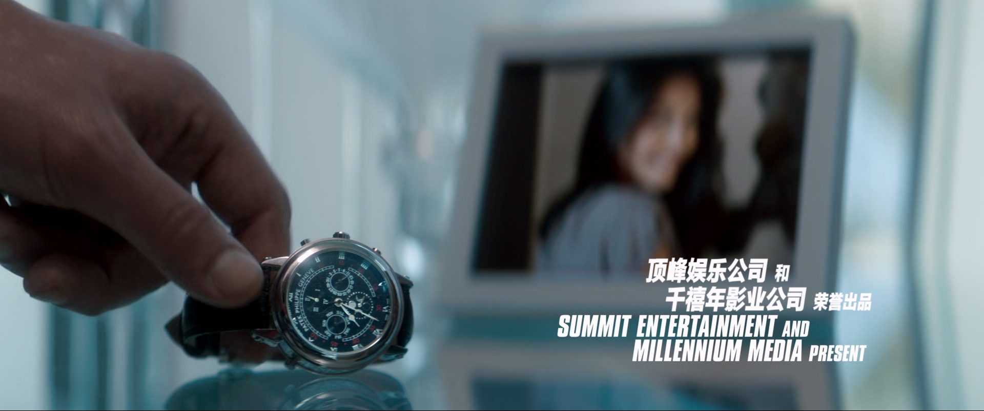 王牌保镖.The.Hitmans.Bodyguard.2017.1080p.BluRay.x265.2audio-RARBG特效字幕.mkv_2.jpg
