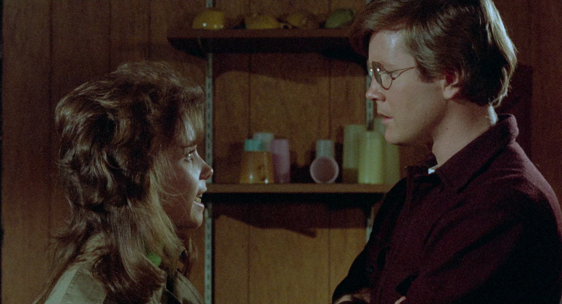 Sisters.1972.CC.BluRay.1080p.DTS-HD.MA1.0.x265.10bit-ALT.mkv_20250622_085533.862.jpg