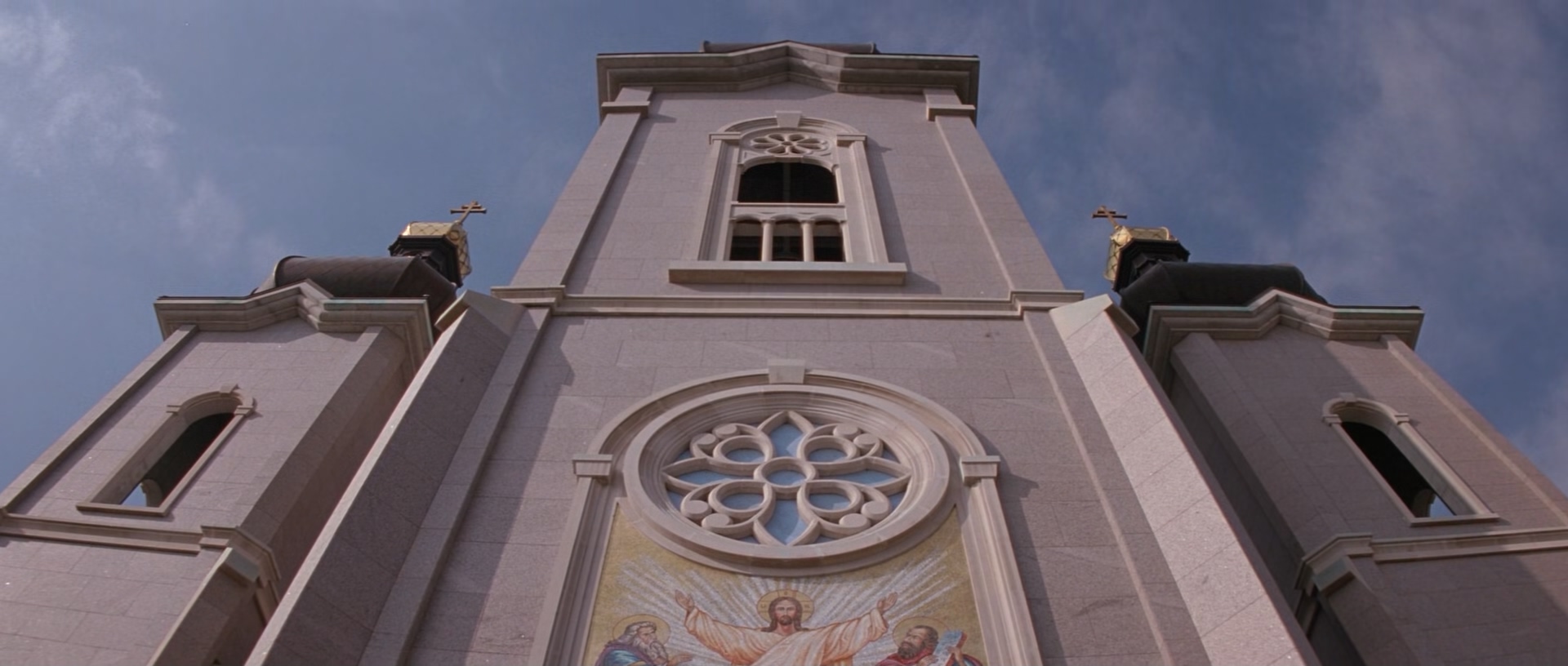 In.the.Mouth.of.Madness.1994.REMASTERED.1080p.BluRay.x265-RARBG-bylh.mkv_2025062.jpg