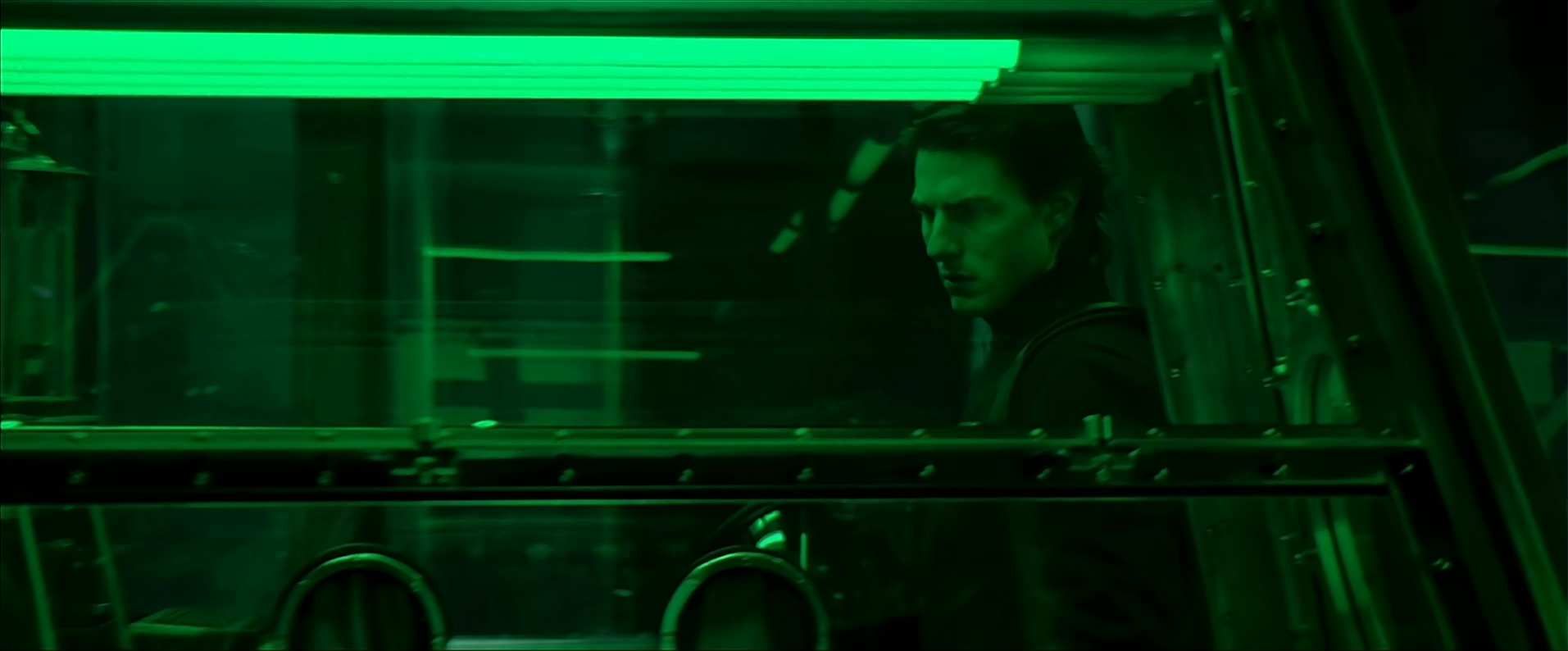 碟中谍2.Mission：Impossible.2.2000.2Audio.CN.mkv_20250630_220451.906.jpg