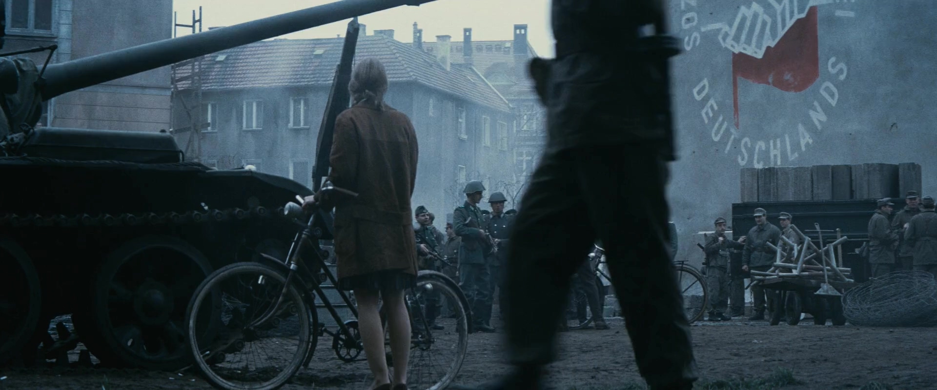 间谍之桥.Bridge.Of.Spies.2015.2Audio.CN.mkv_20250705_215215.056.jpg