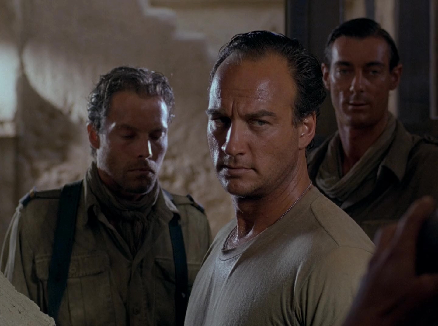 撒哈拉.Sahara.1995.CN.mkv_20250709_125825.313.jpg