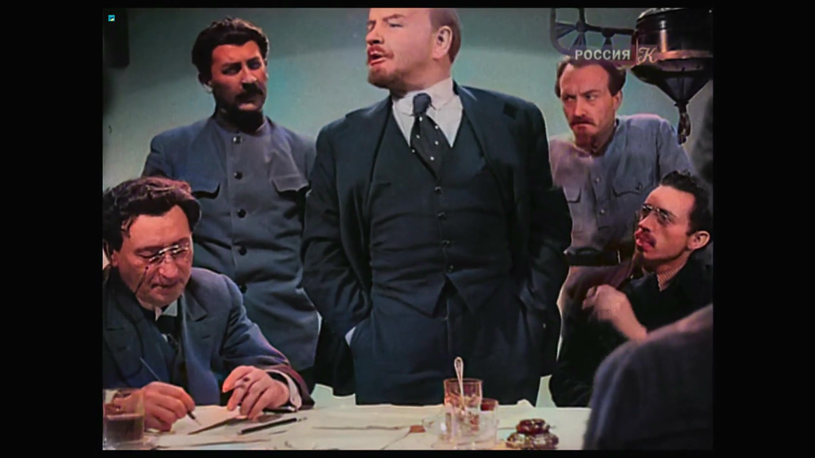1937.列宁在十月(106分钟).1080P.内参俄中字.mkv_20250717_014911.970.jpg
