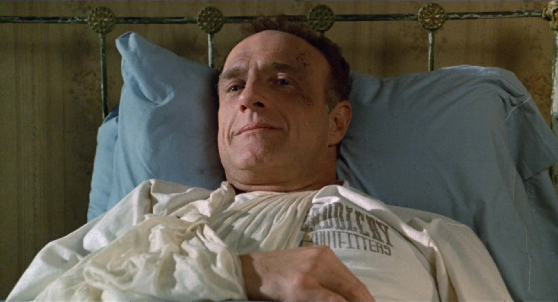 危情十日.Misery.1990.2Audio.CNSC.mkv_20250723_131655.082.jpg