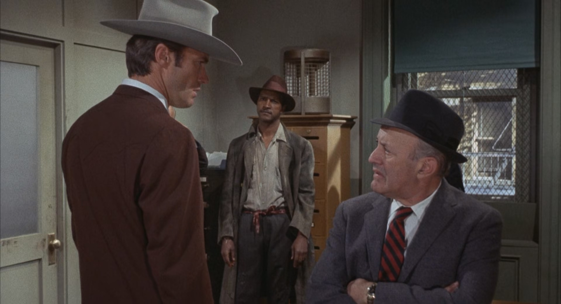 Coogans.Bluff.1968.1080p.BluRay.x265-RARBG.mkv_20250723_083415.569.jpg