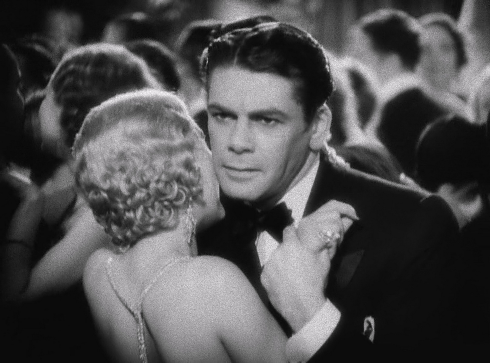 Scarface.1932.2160p.4K.BluRay.x265.10bit.AAC5.1-bylh.mkv_20250722_111814.408.jpg