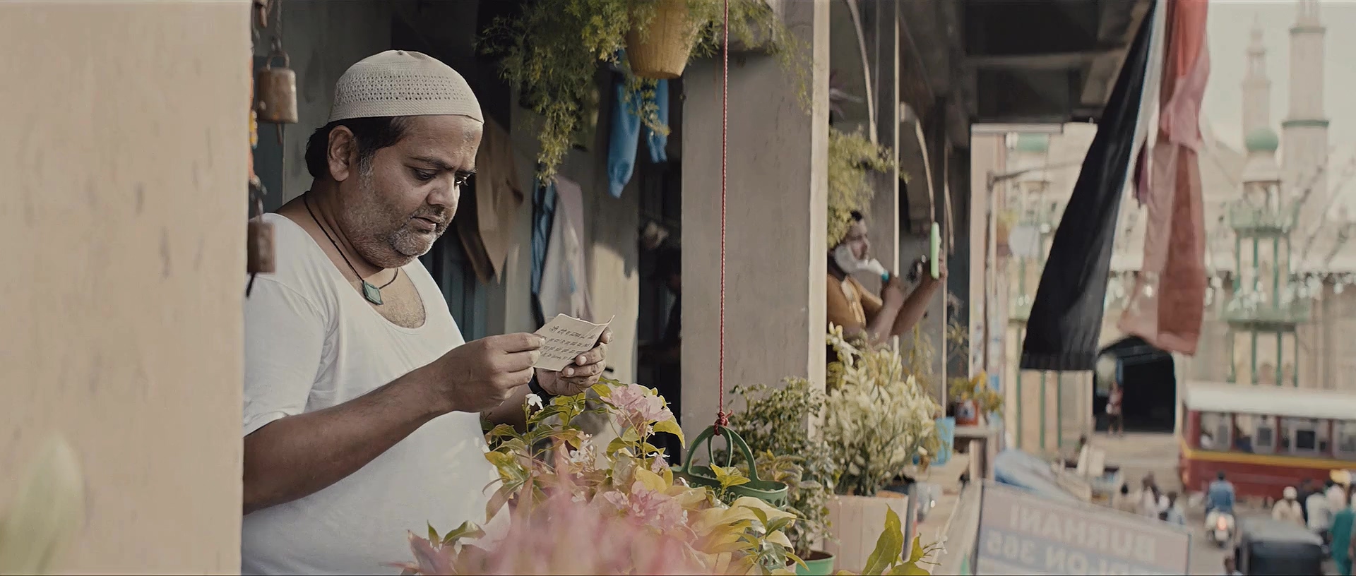 萨霍.Saaho.2019.CN.mkv_20250729_093947.621.jpg