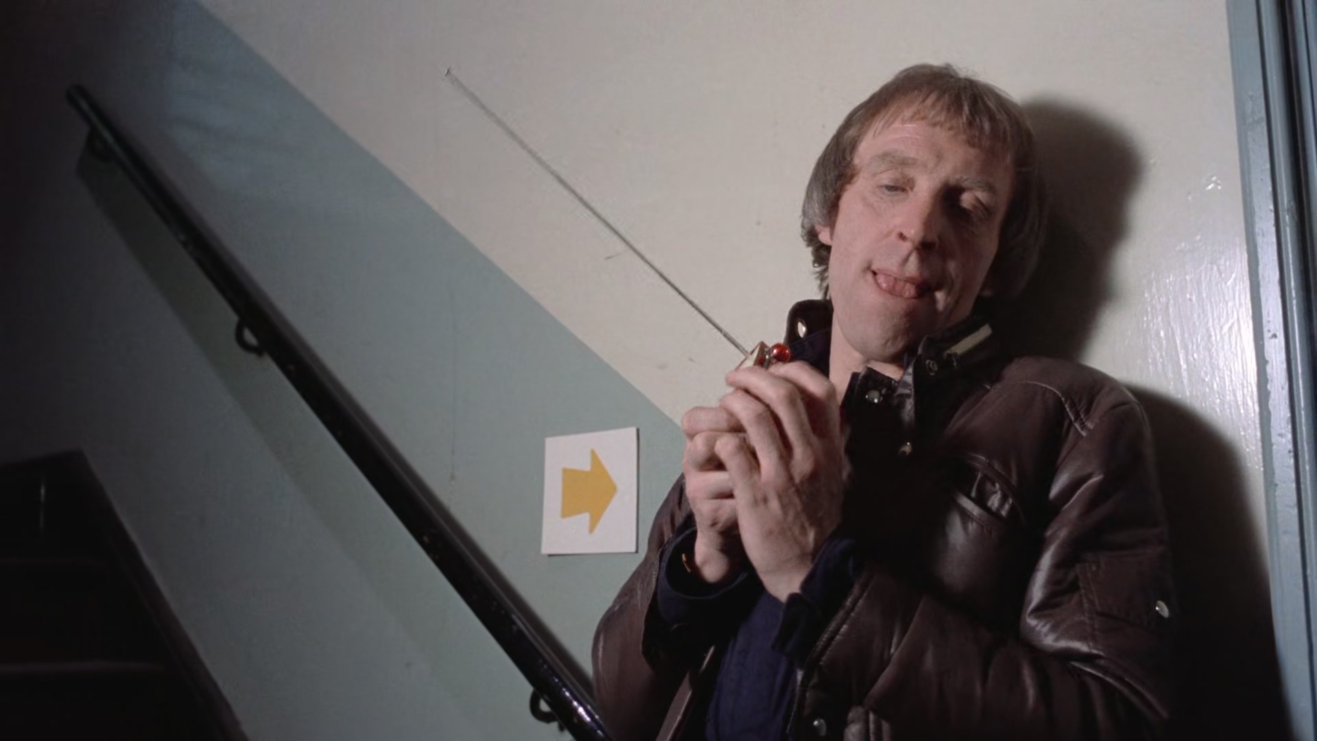 Sweeney.1977.1080p.BluRay.x265-RARBG.mp4_20250730_212200.602.jpg