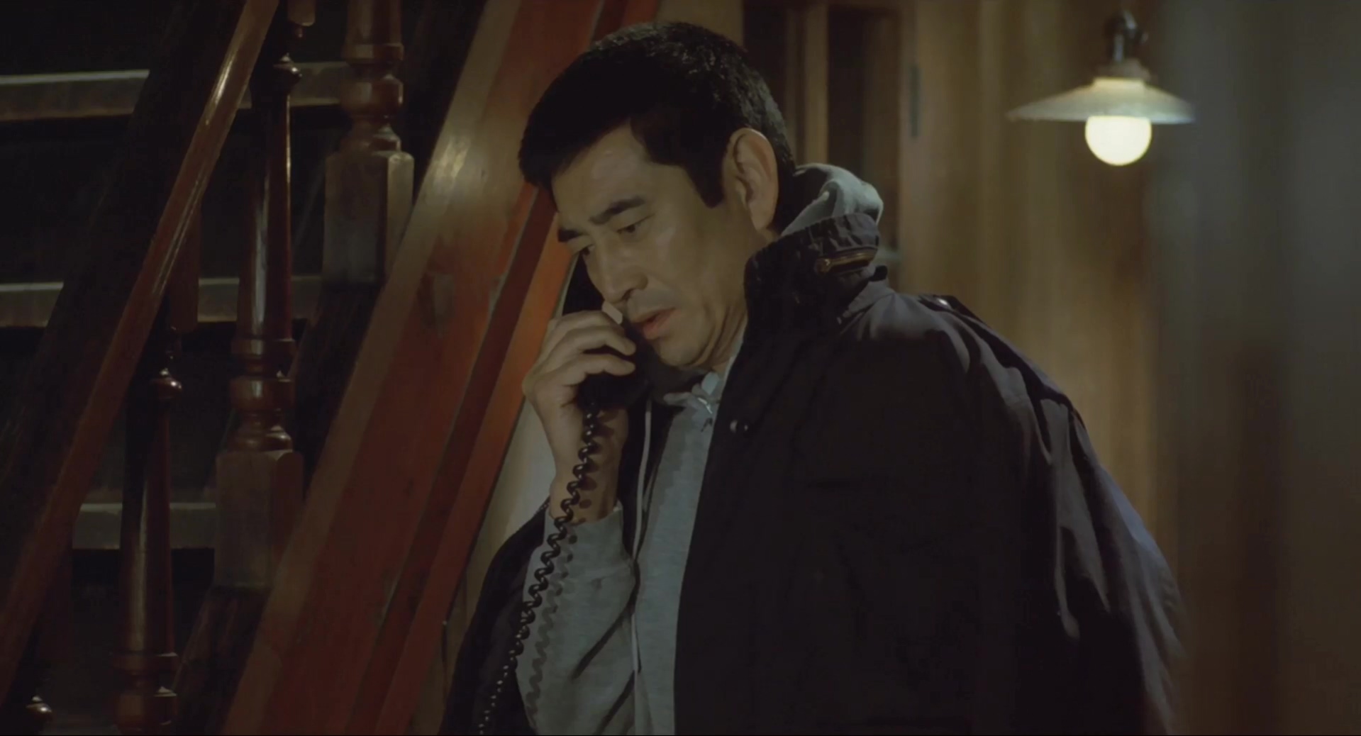 车站.1981.2Audio.CN.mkv_20250731_161751.902.jpg
