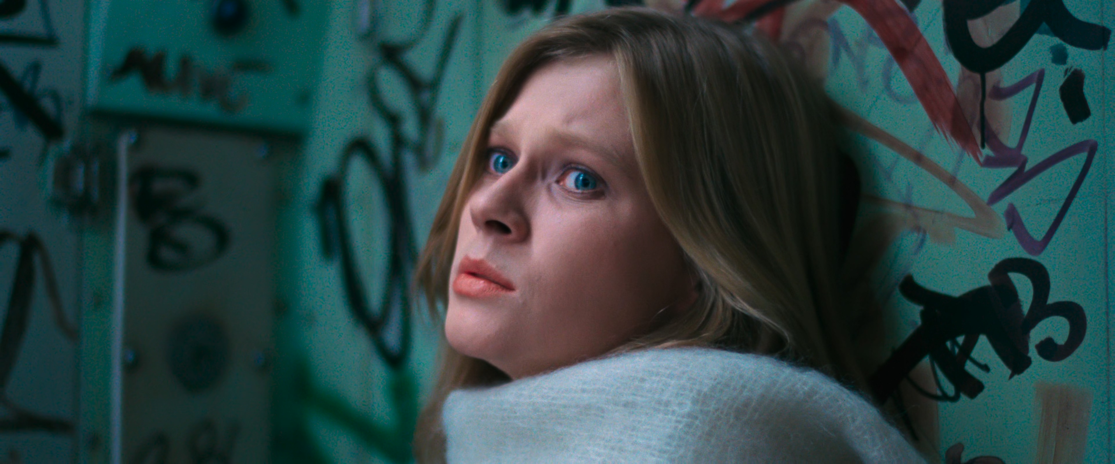 The.New.York.Ripper.1982.2160p.UHD.BluRay.x265.10bit.HDR.TrueHD.7.1.Atmos-RARBG-.jpg