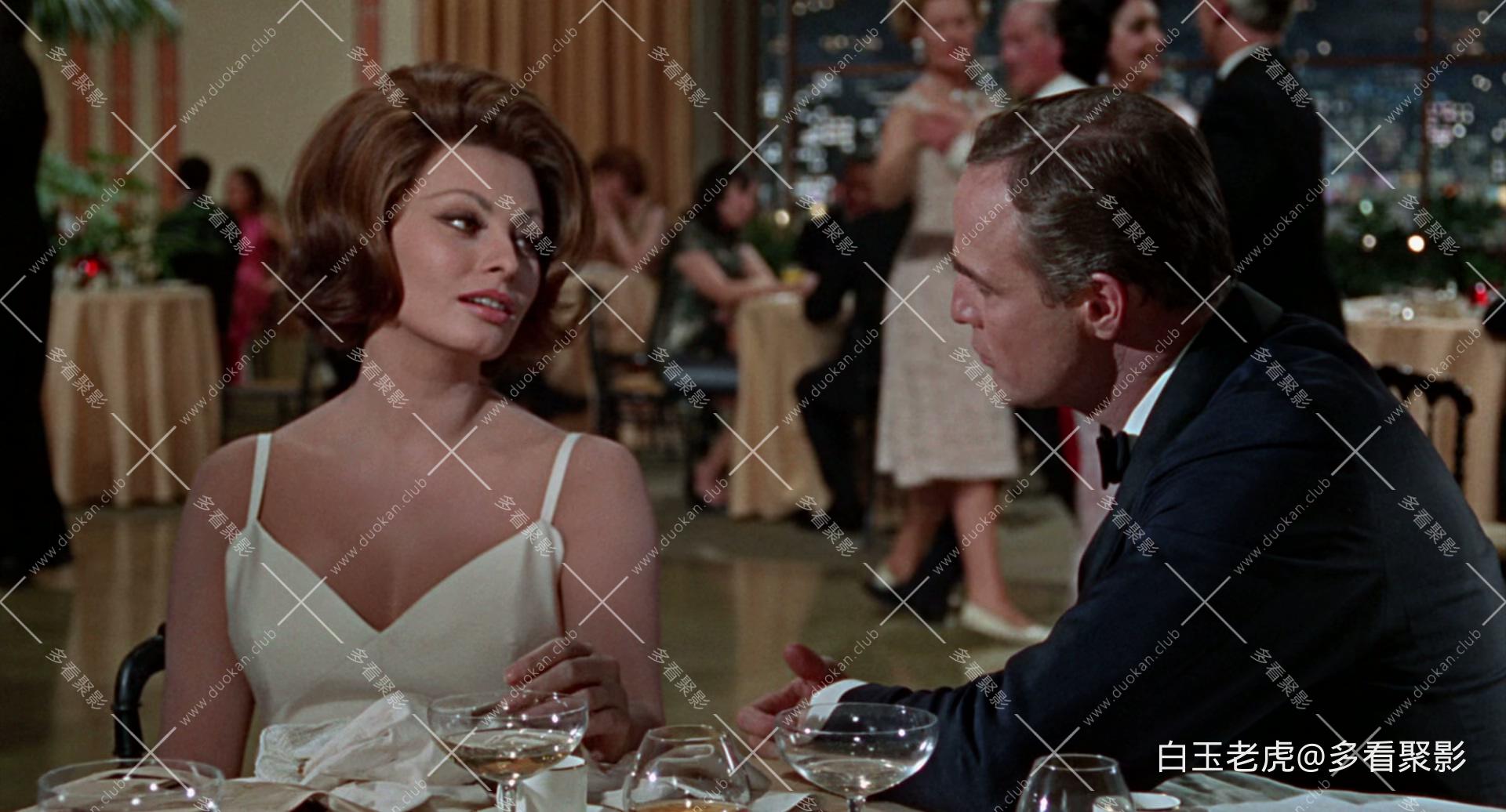 A.Countess.from.Hong.Kong.1967.BluRay.1080p.x265.10bit.FLAC.REPACK-MiniHD.mkv_20.jpg