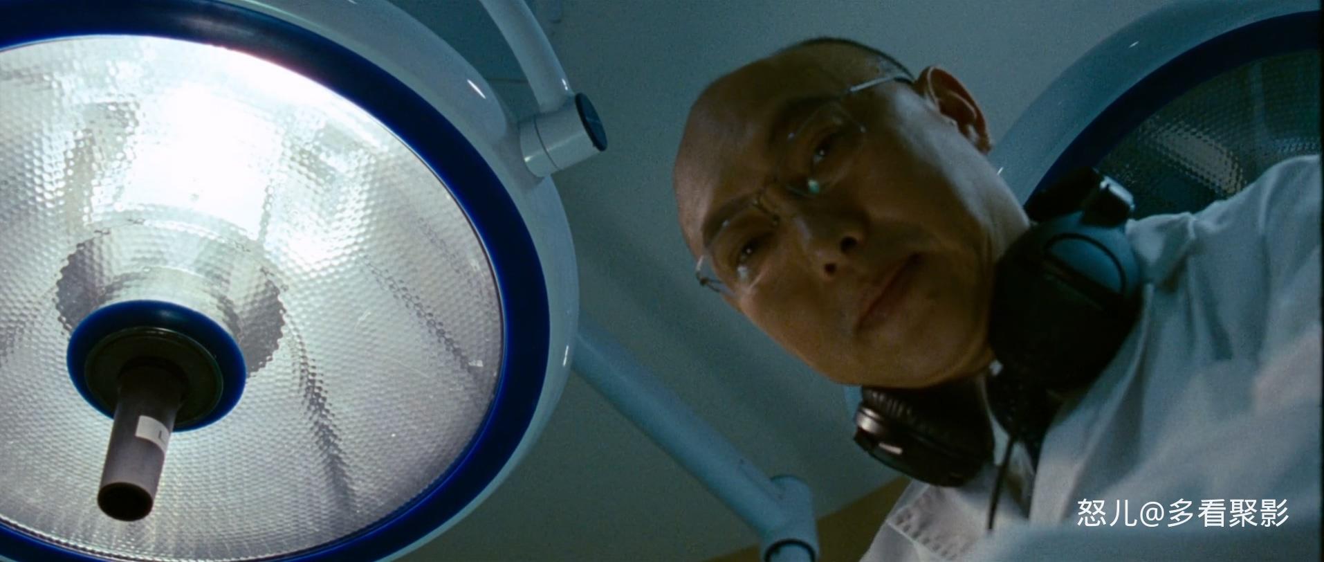 杀手欧阳盆栽.The.Killer.Who.Never.Kills.2011.CHINESE.1080p.BluRay.H264.AAC-VXT.m.jpg