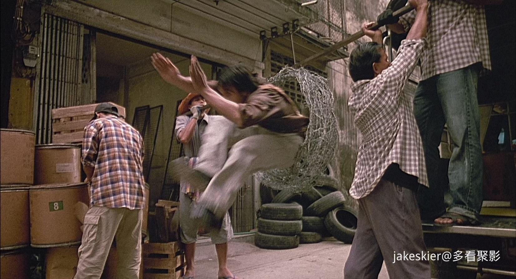 2003.拳霸1(105分钟).1080P.国粤泰中字.mkv_20250908_222814.041.jpg