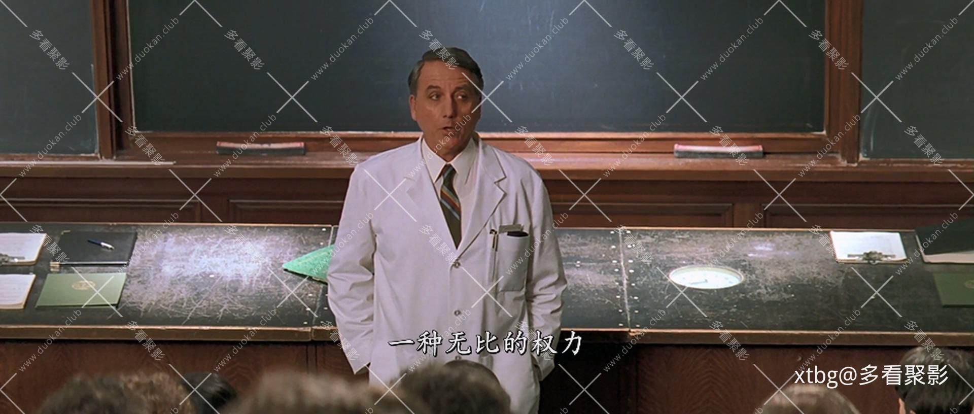 心灵点滴.Patch.Adams.1998.1080p.BluRay.x264.2Audios.mkv_20250912_105850.905.jpg