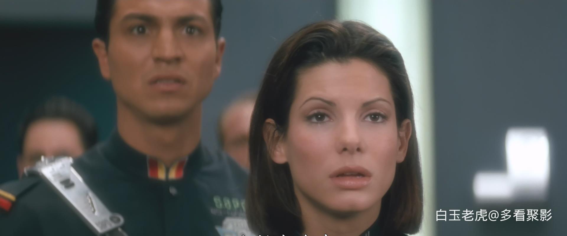 越空狂龙.Demolition.Man.1993.BluRay.1080p.DTS-HD.MA.5.1.3.Audio.x265.10bit-Dream.jpg