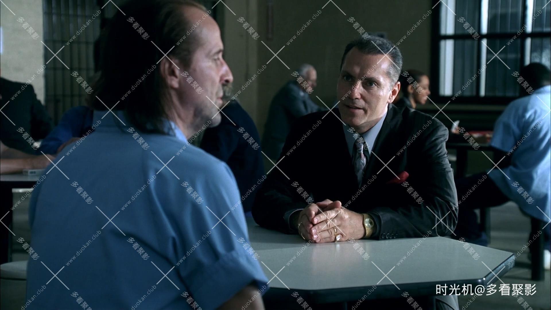 越狱.S01E03.h264.1080p.DTS.Blu-ray.mkv_20251228_111558.491.jpg