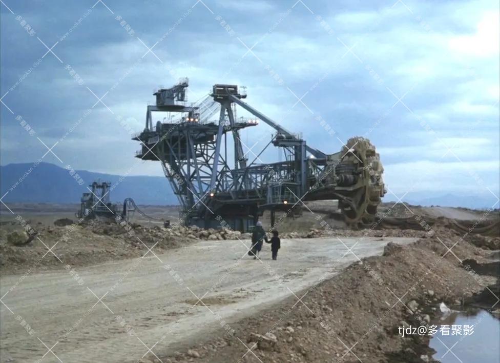 雾中风景（中字）-01_13_52-2026_03_10_10_57_48.webp