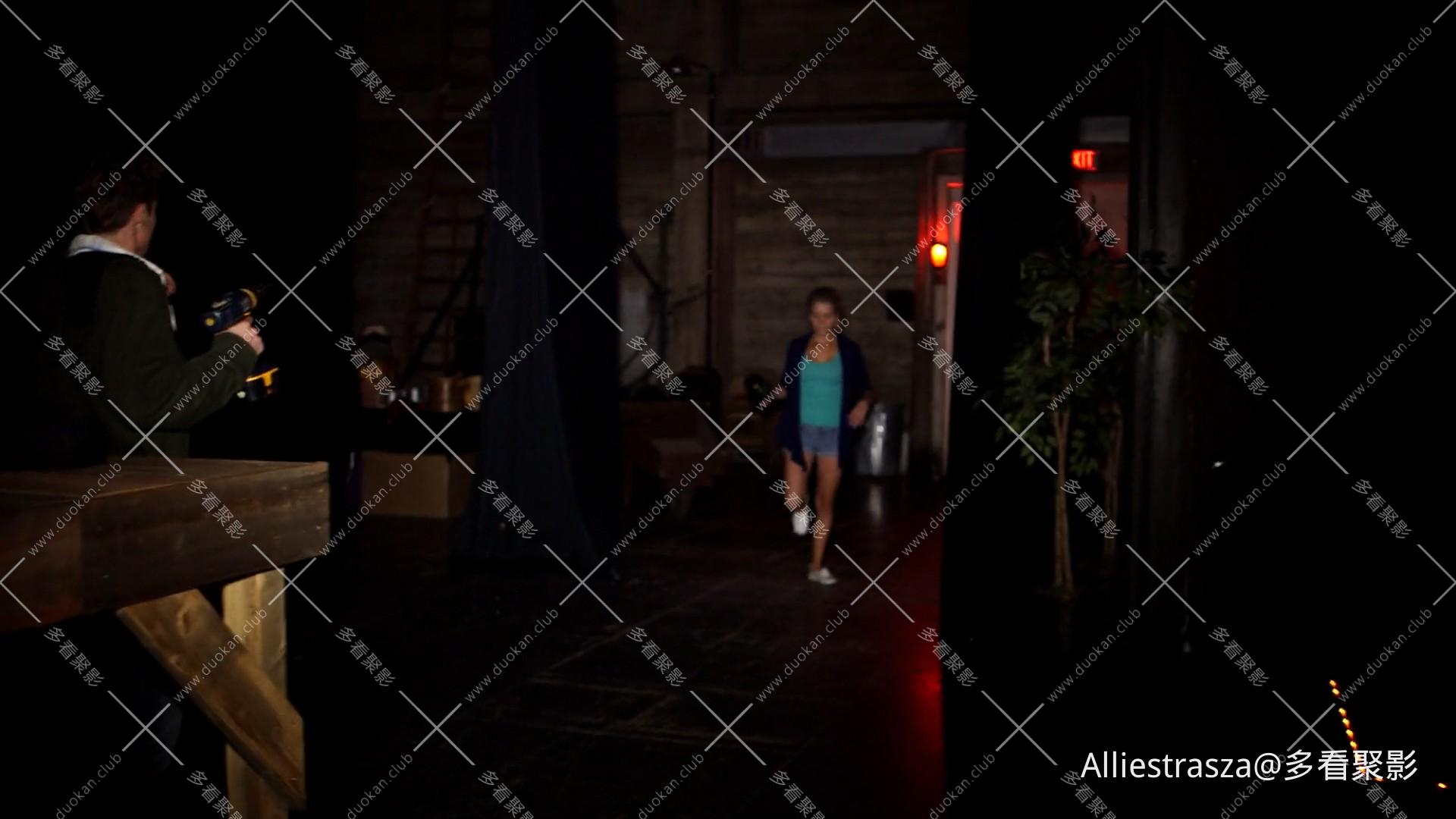 The.Gallows.2015.1080p.BluRay.x264.YIFY_0003.jpg