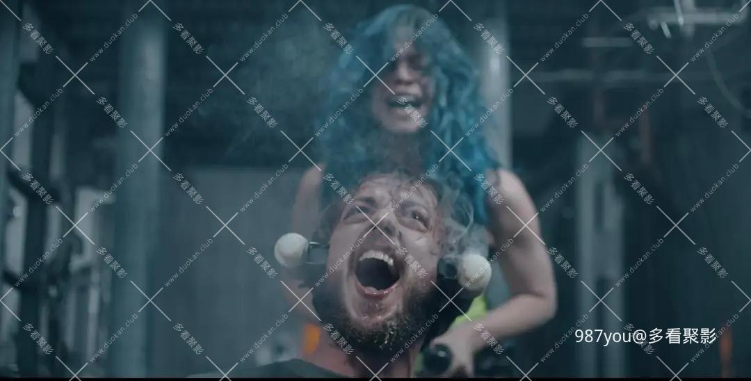 913805079.jpg