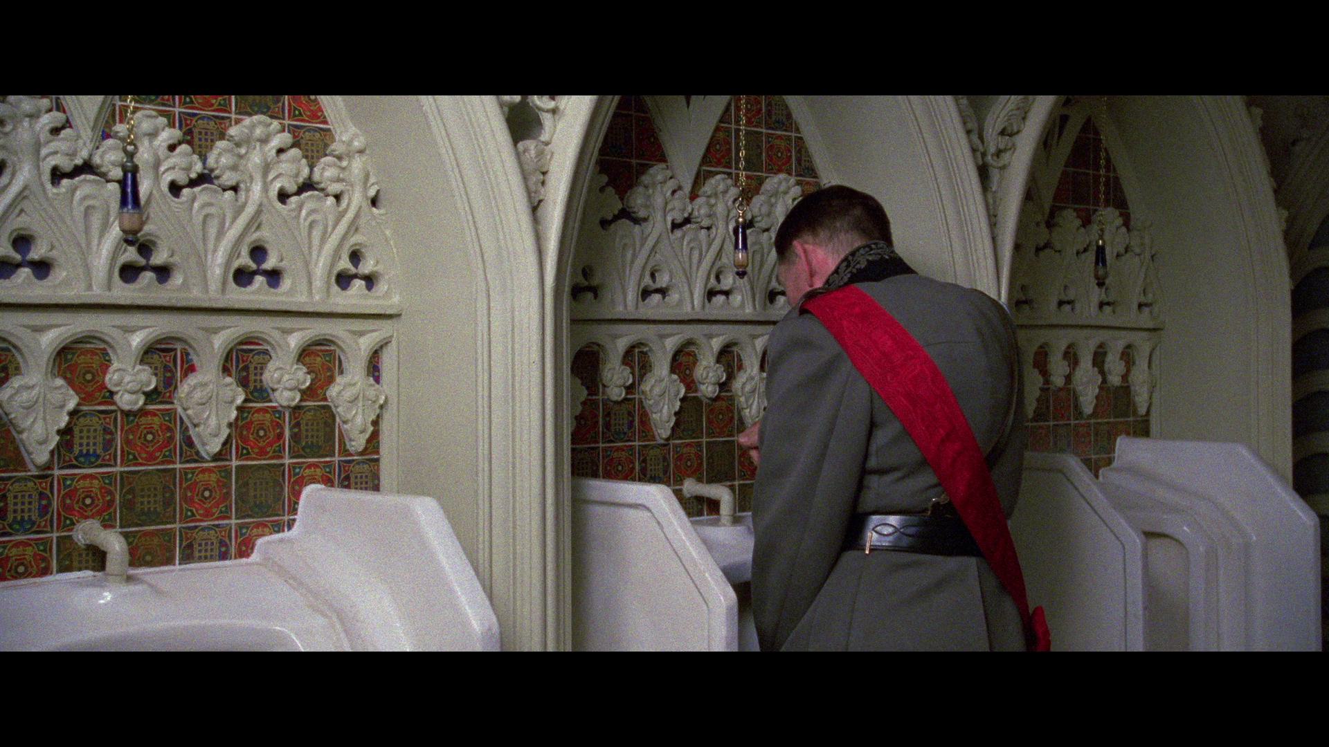 理查三世 (1995) [tmdb=31174].mkv_001038.096.png