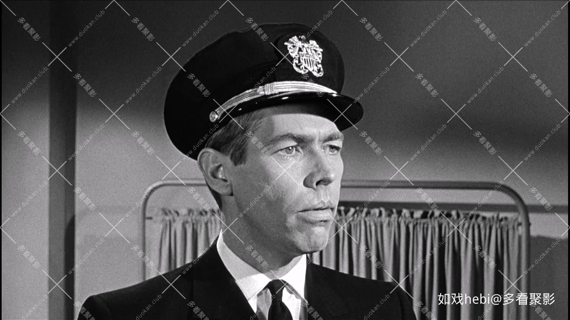 艾米丽的美国化 The Americanization of Emily (1964).mkv_20260602_221935.863.jpg