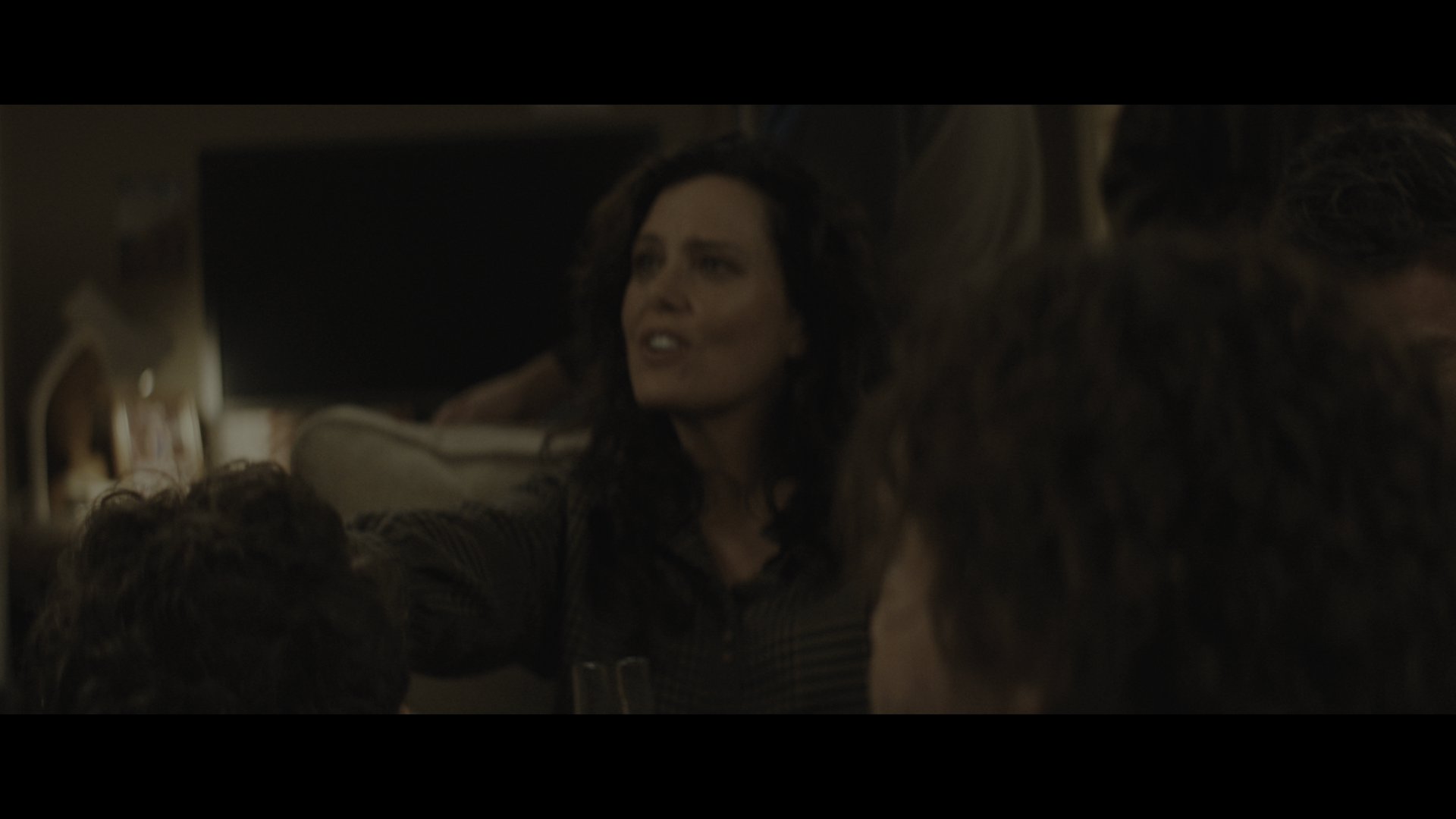 新狂蟒之灾 (2025).mkv_001018.785.png