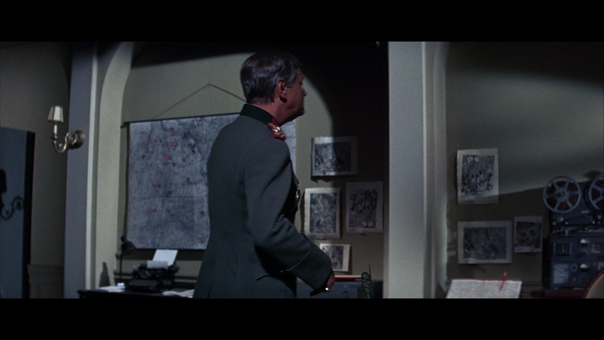 雷玛根大桥 (1969) [tmdb=15873].mkv_001821.976.png