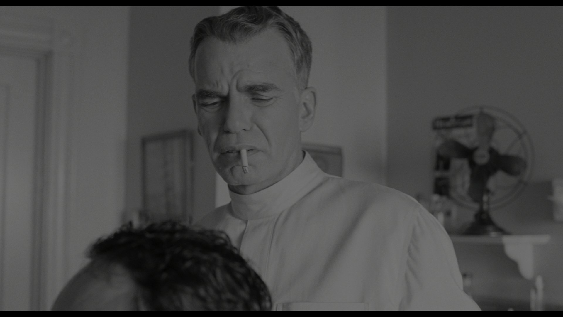 缺席的人 (2001) [tmdb=10778].mkv_000314.695.png