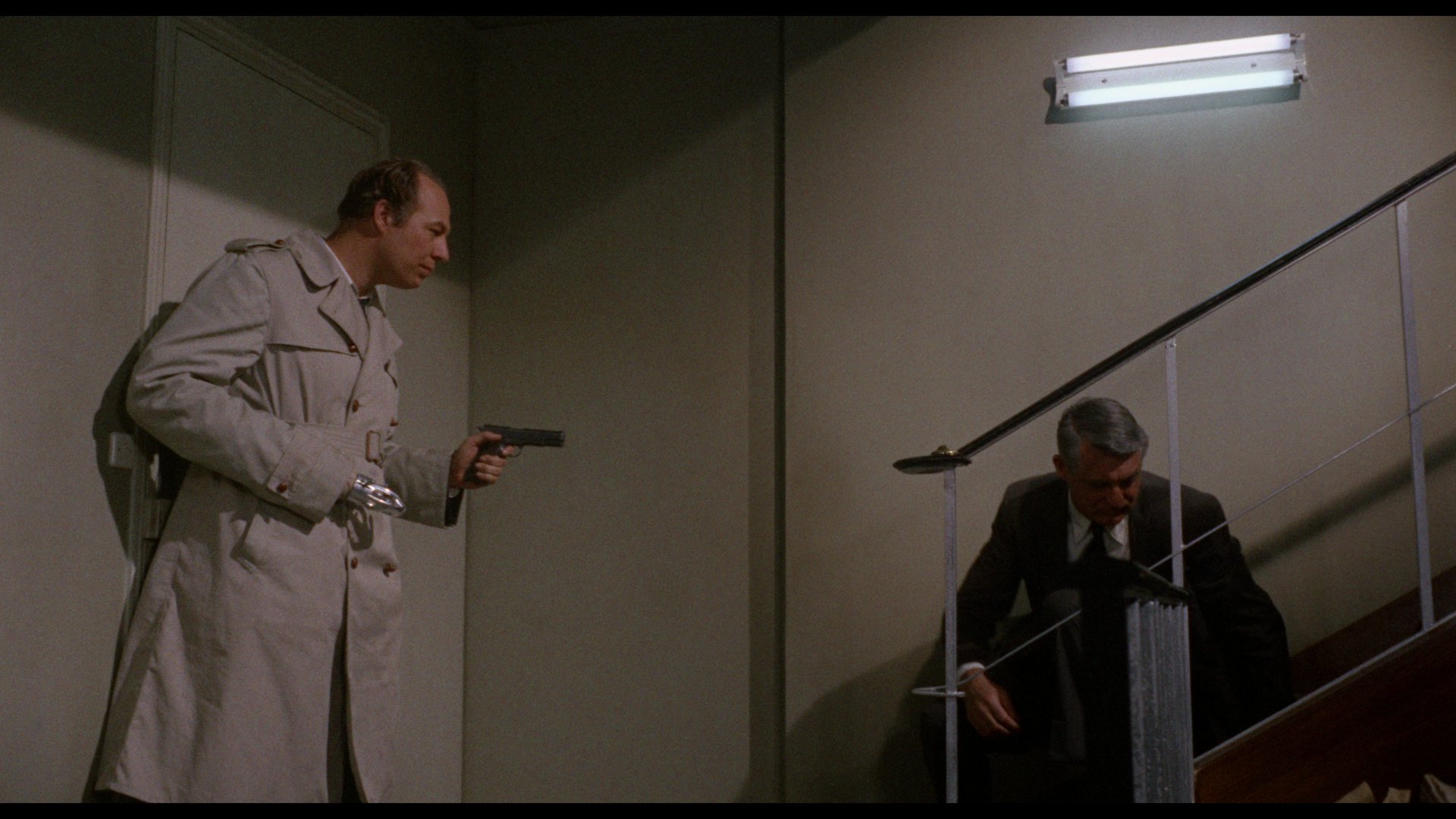 谜中谜 (1963).mkv_005338.924.png