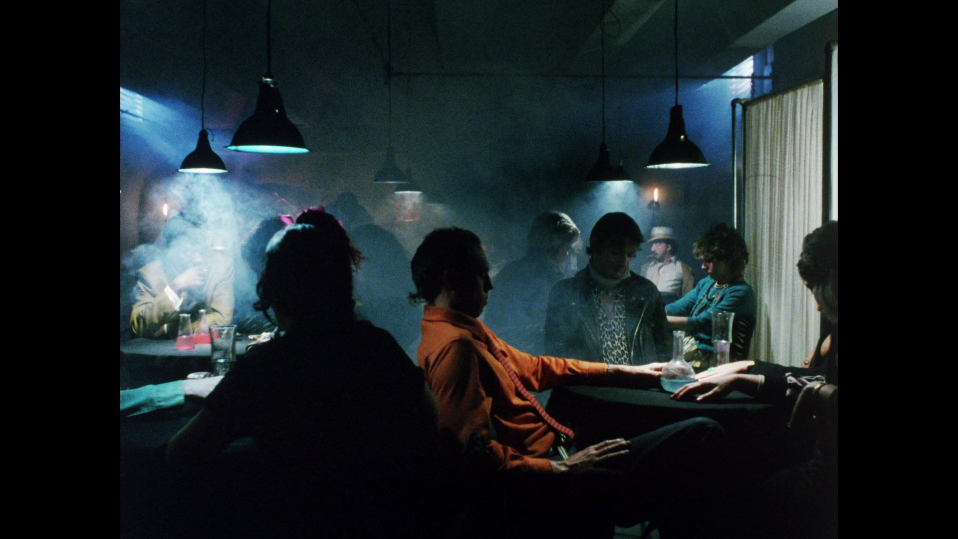 肉欲咖啡馆 (1982) [tmdb=30824].mkv_000217.833.png