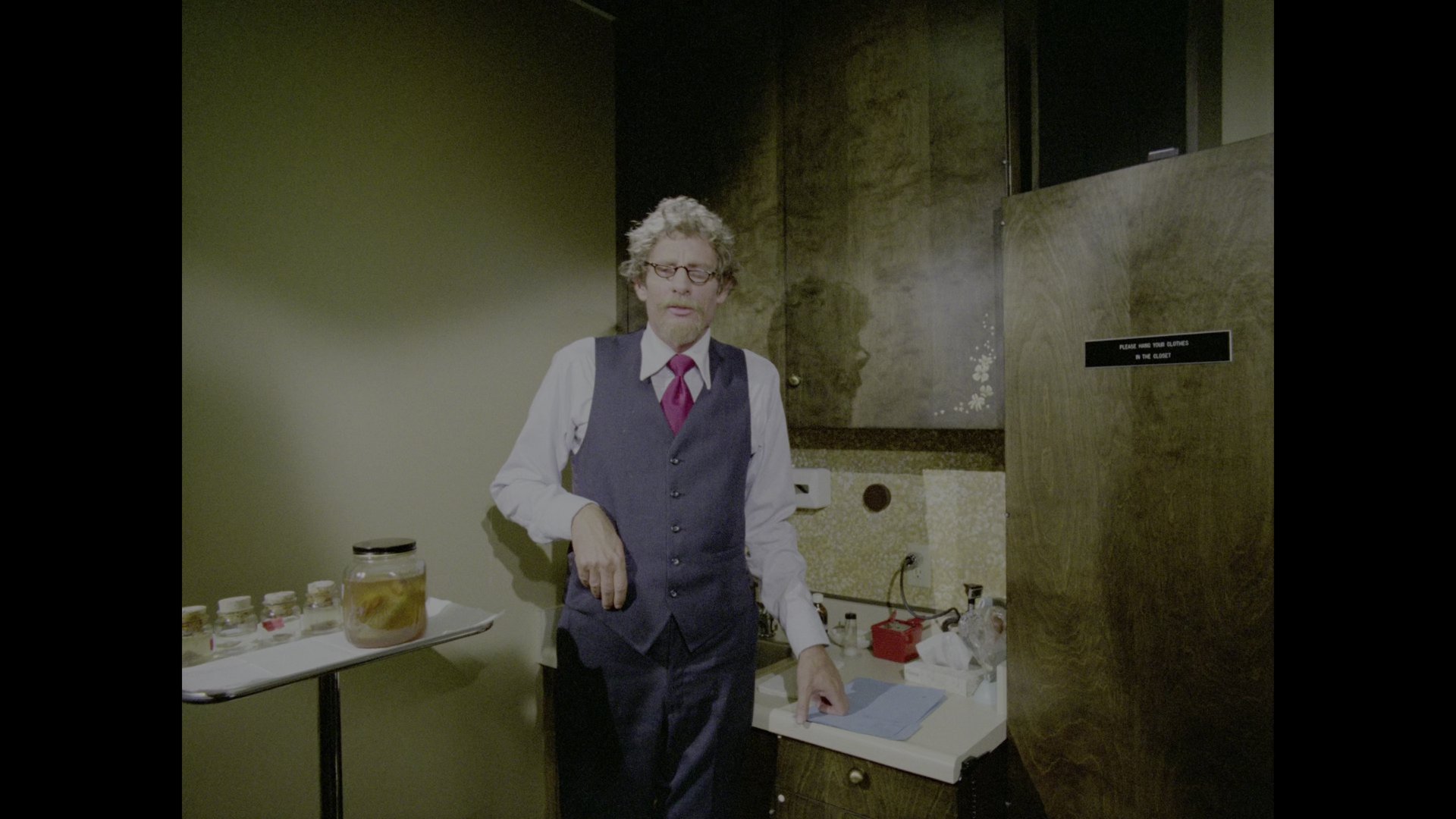 死亡真面目 (1978) [tmdb=12237].mkv_000506.358.png