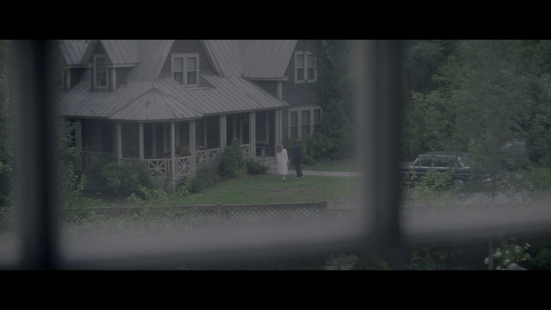 危机四伏.What Lies Beneath (2000).mkv_000358.780.png