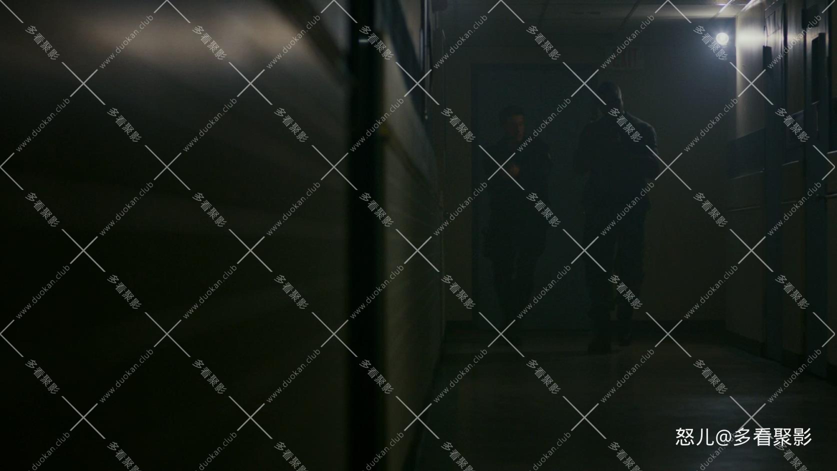 反恐特警组3：潜龙突围.S.W.A.T.Under.Siege.2017.1080p.BluRay.x265-RARBG.mkv_20260.jpg