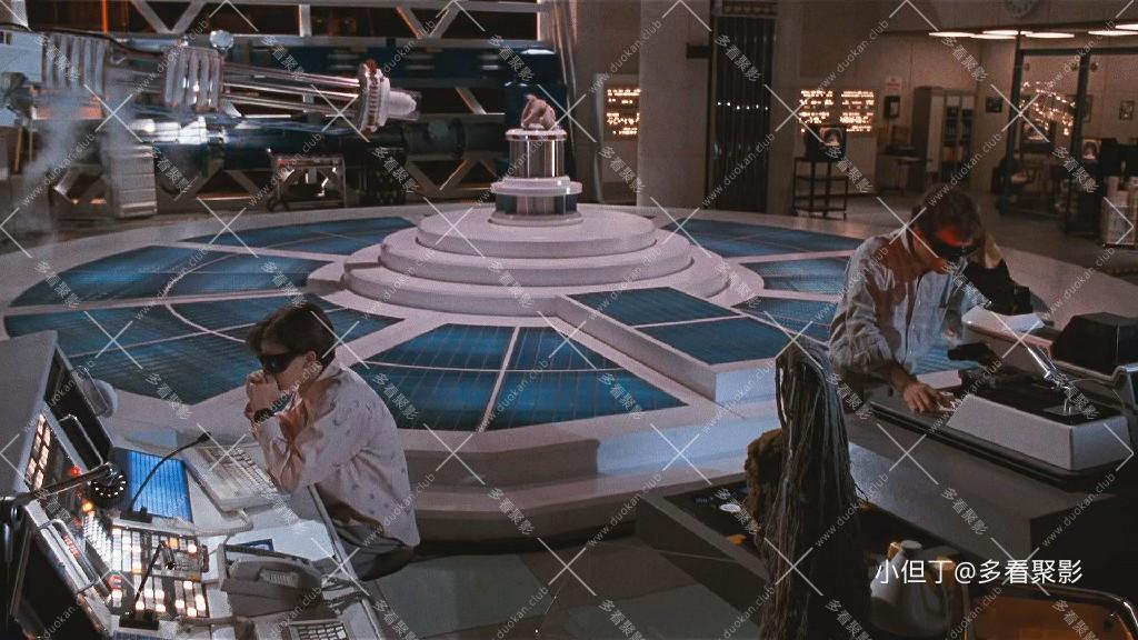 亲爱的，我把孩子放大了.Honey, I Blew Up the Kid.1992.1080P.BluRay.x265.XDD.mkv_2.jpg